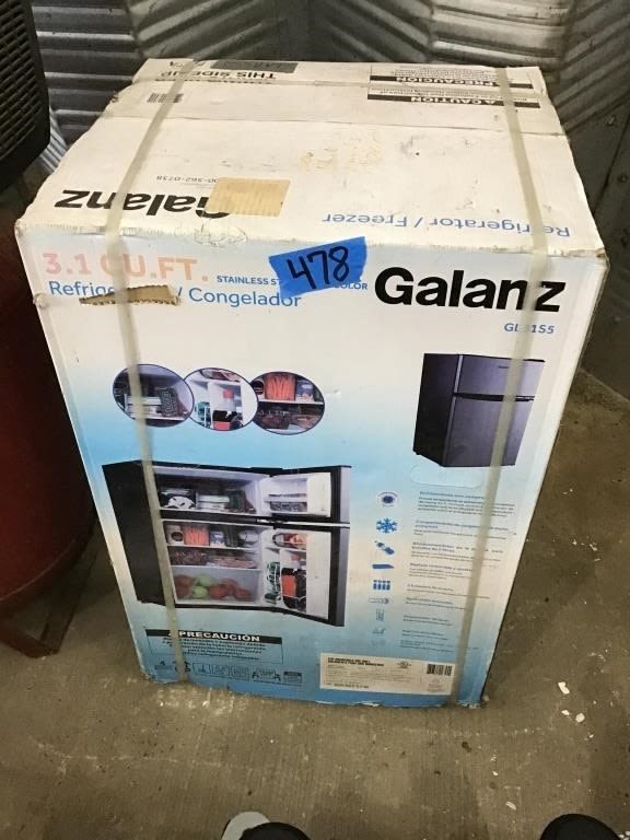 Lot 478: GALANZ MINI FRIDGE.   NIB