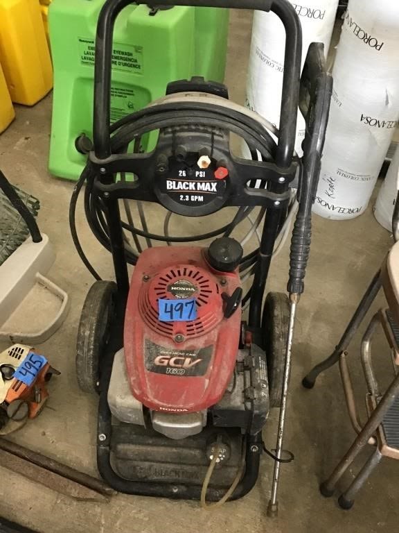 Lot 497: HONDA POWERED PRESSURE WASHER