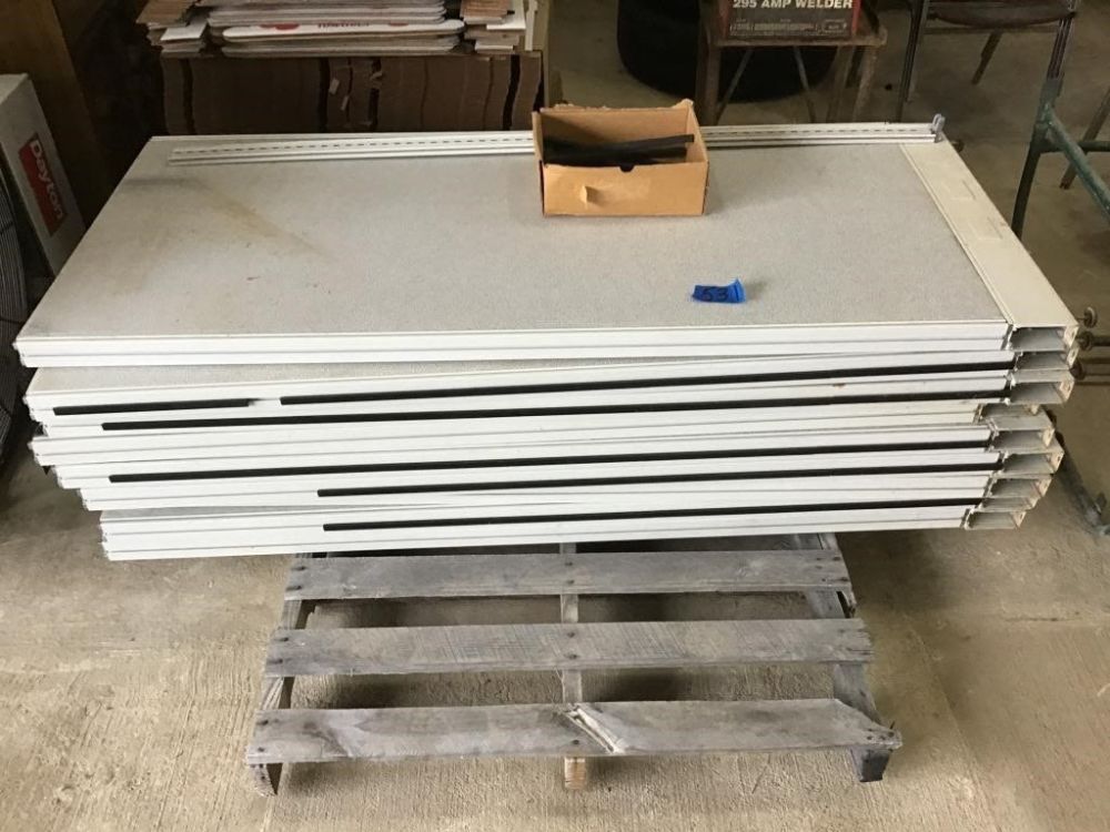 Lot 531: ROOM PARTITIONS
