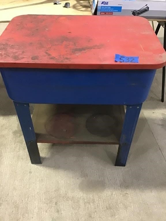 Lot 532: PARTS WASHER