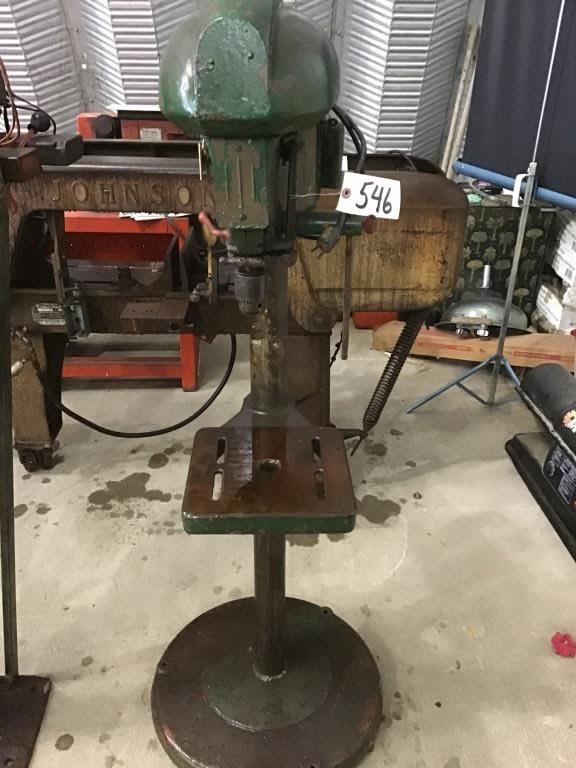 Lot 546: DRILL PRESS