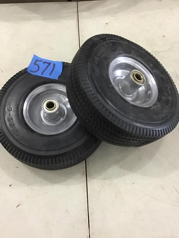 Lot 571: 2.  NO FLAT TIRES.   4.10/3.50+4