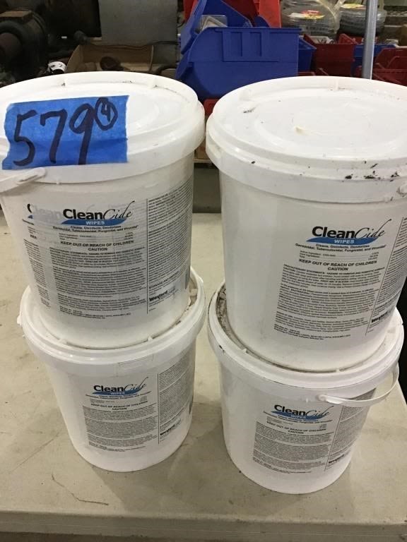 Lot 579: 4. CONTAINERS CLEANCIDE WIPES