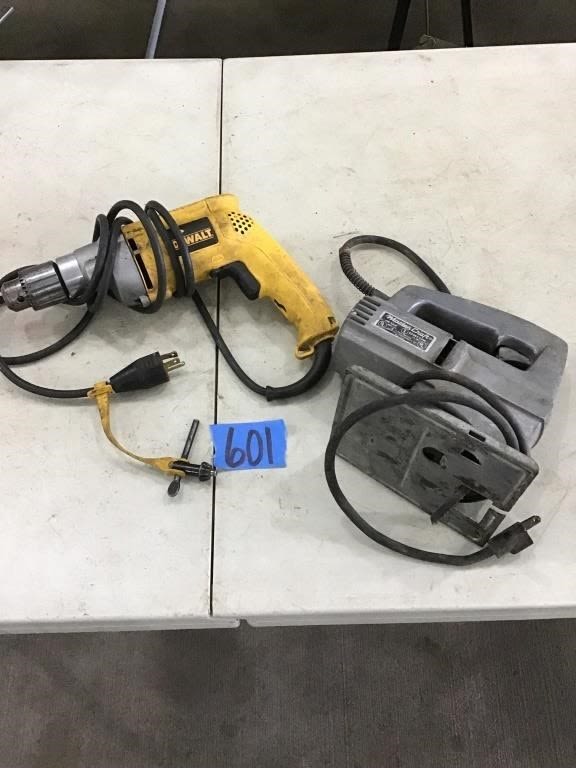 Lot 601: DEWALT DRILL,  MASTER CRAFT JIG SAW