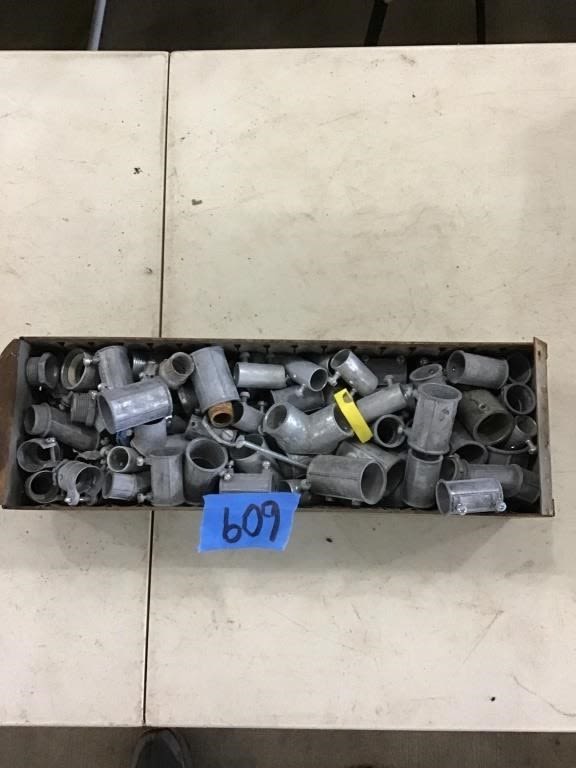 Lot 609: CONDUIT CONNECTORS