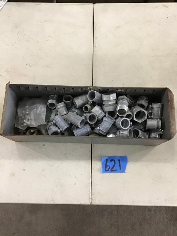 Lot 621: CONDUIT CONNECTORS
