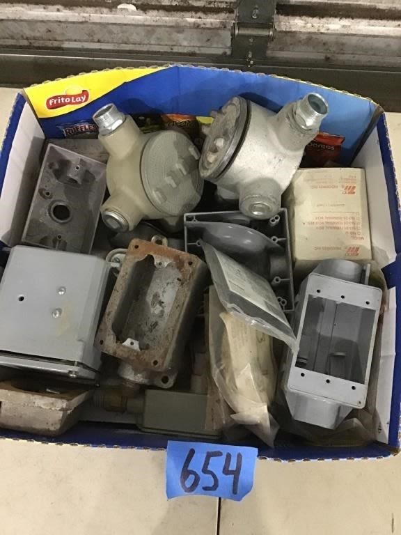 Lot 654: ELECTRICAL BOXES