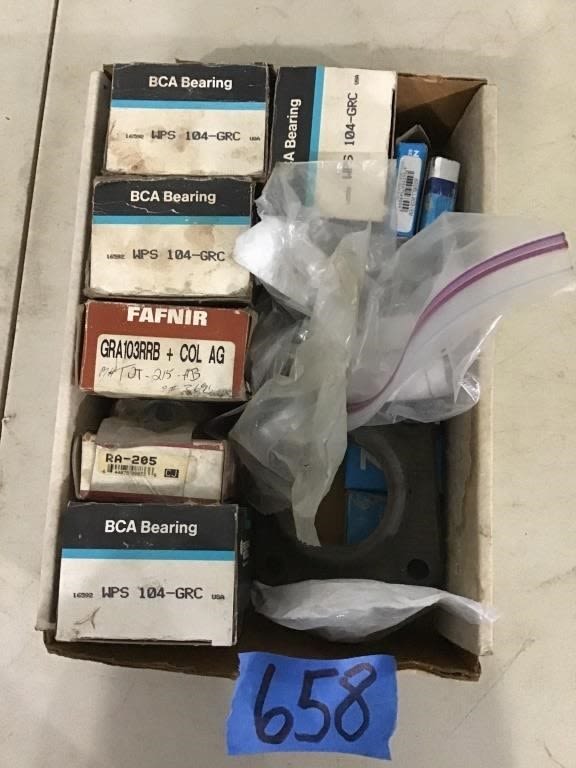 Lot 658: BOX BEARINGS