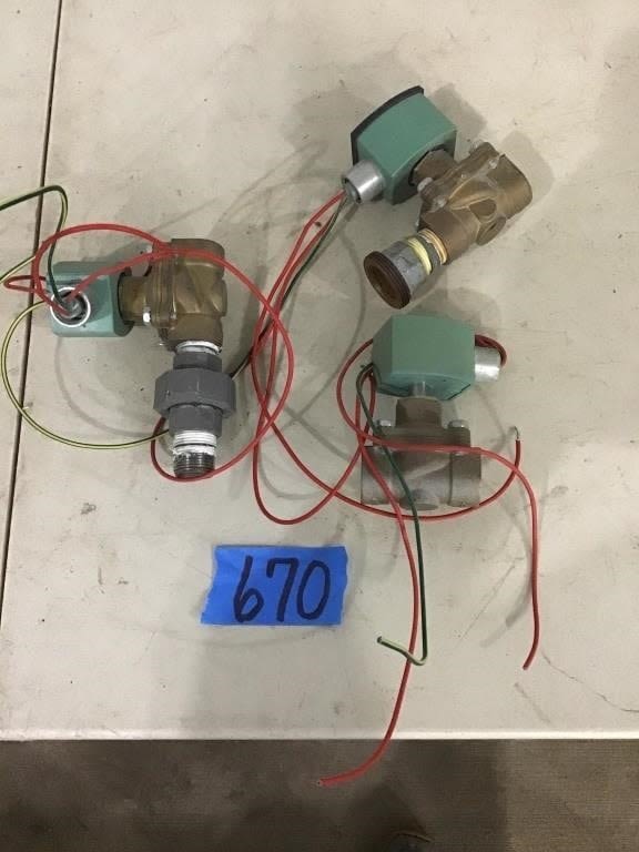 Lot 670: 3. SOLENOID VALVES