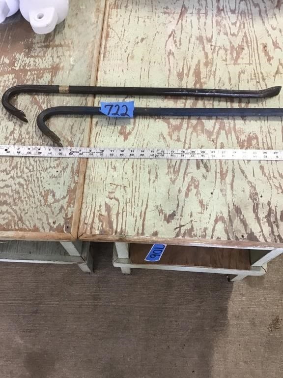 Lot 722: 2.  PRY BARS