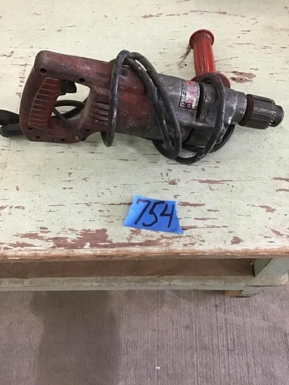 Lot 754: MILWAUKEE 1/2. INCH. DRILL