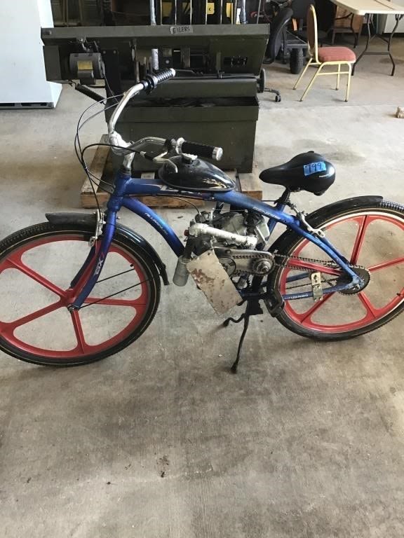 Lot 799: MOTORIZED BICYCLE