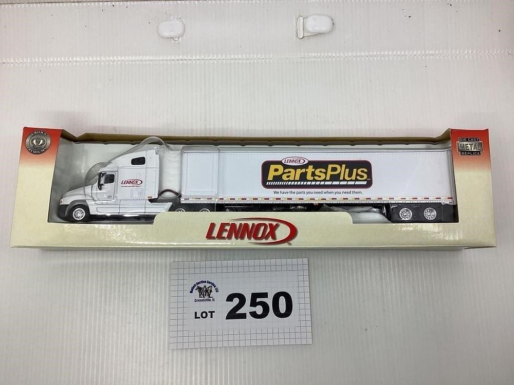Lot 250: 1:64 SCALE LENNOX PARTSPLUS SEMI