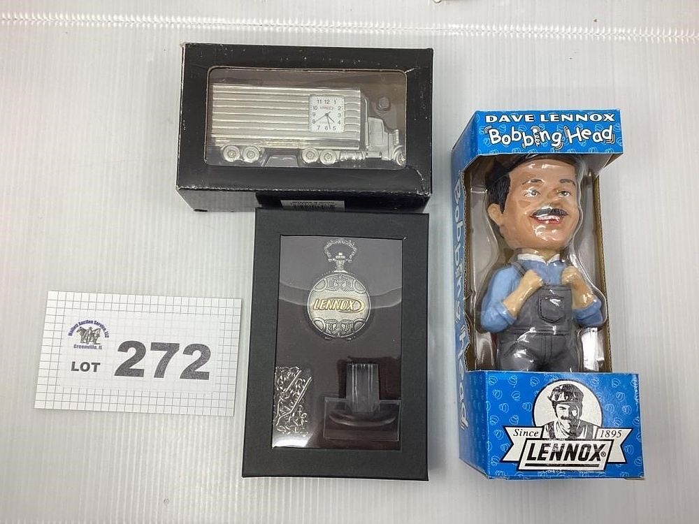 Lot 272: DAVE LENNOX BOBBING HEAD / POCKET WATCH / SEMI