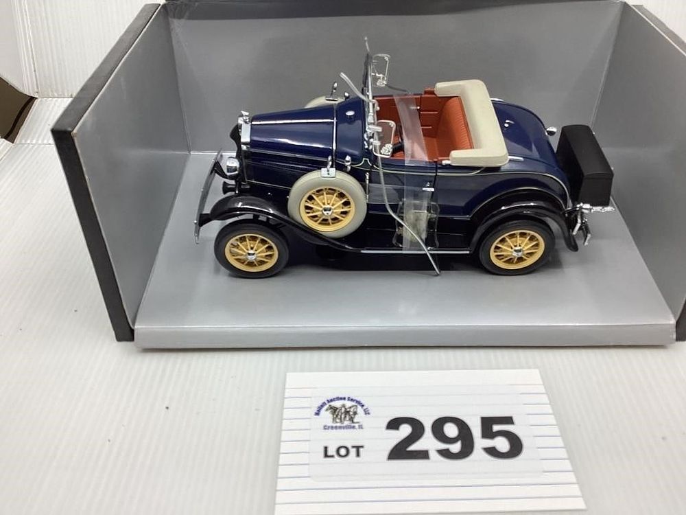 Lot 295: VINTAGE CAR
