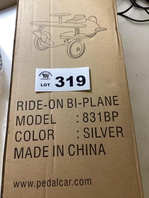 Lot 319: RIDE-ON BI-PLANE - SILVER