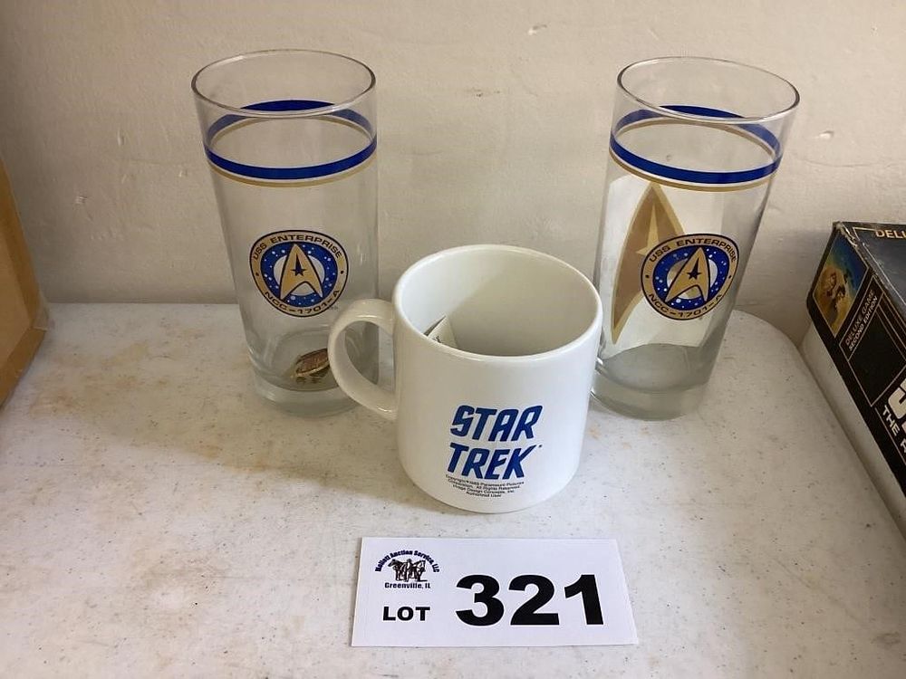 Lot 321: STAR TREK GLASSES AND COFFEE MUG