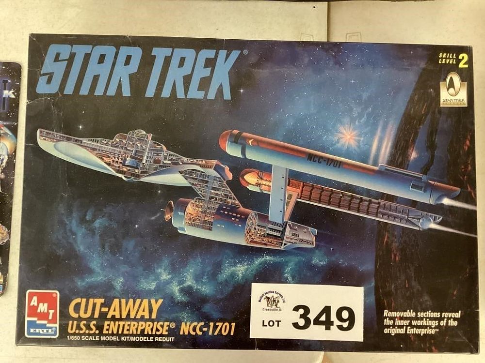 Lot 349: AMT MODEL - STAR TREK CUT-AWAY U.S.S. ENTERPRISE