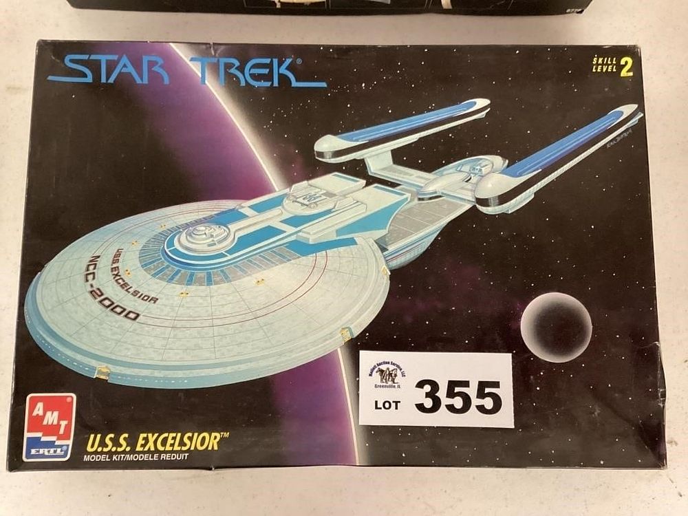 Lot 355: AMT MODEL - STAR TREK U.S.S. EXCELSIOR