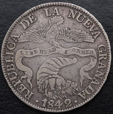COLOMBIA. 1842 - 8 Reales. Ag. 900 mls. MBC