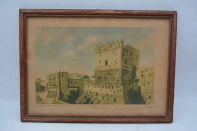 אוסף מזכרות ירושלים. תצלומים, ציור ע"ג אמייל, מוזייקה מגדל דוד, עבודת עץ עממית, צלחות גבס עם 