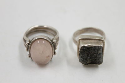 2 טבעות מכסף מיוחדות עם אבן. 925