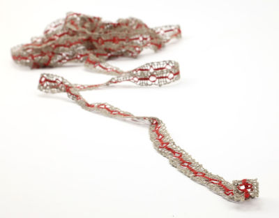 Кружево. Коклюшечное ручное плетение. Первая треть 20 века, Россия. 
Белая нить неокрашенная и 