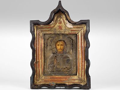 Икона "Господь Вседержитель" в киоте и окладе. Российская империя. Начало XX века. 
Дерево, 