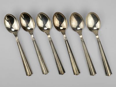 Набор кофейных ложек (6 шт). Серебро 916 пробы. Финляндия, Хельсинки, 1956 год. 
Серебро 916 