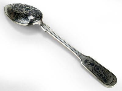 Десертная ложечка. Завод &laquo;Северная чернь&raquo; (Великий Устюг), СССР, 50-е годы ХХ века. 
Серебро 
