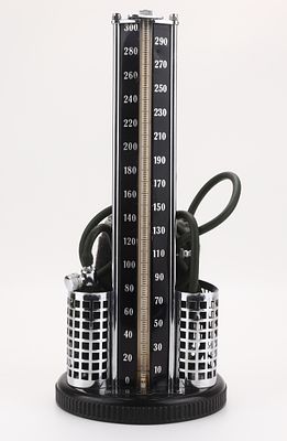 Тонометр. Германия, Erkarapid, Mercurius Stator, 1-я половина ХХ века. 
Карболит, стекло 
