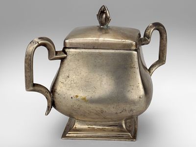 Ар-деко. Сахарница. Серебро, 800 пробы. Австрия, первая треть XX века. 
Серебро, штамп 