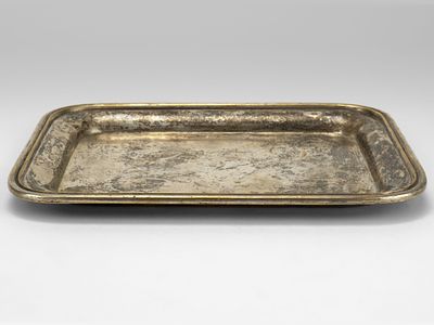 Подносик для визиток. Российская Империя, Norblin &amp; Co, 1896-1905 годы. 
Медный сплав, 