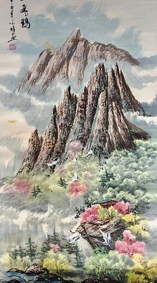 אמן לא מזוהה, ציור סיני, צבעי מים על נייר, נוף הררי עם עגורים לבנים, 130X64ס"מ, חתום.