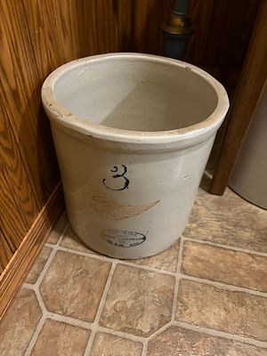 3 Gal Redwing Crock