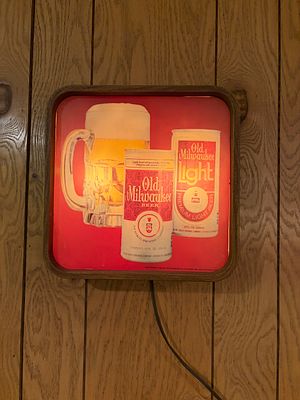 Old Milaukee Beer Lighted Sign. Old Milwaukee Beer Lighted Sign