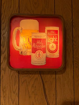 Old Milaukee Beer Lighted Sign. Old Milwaukee Beer Lighted Sign