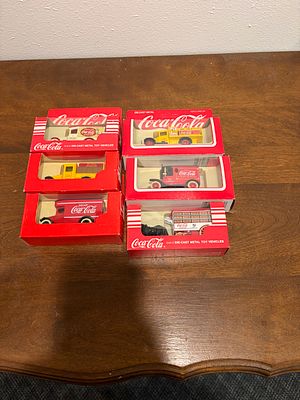 6) Coca Cola Die Cast Metal Toys-1/64