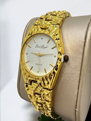 שעון אופנה נשי תוצרת Louis Royal. לא נענד. קוטר: 30 מ"מ.