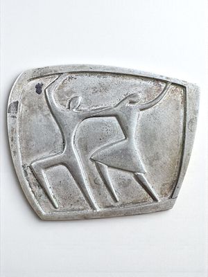 סיכת כסף סטרלינג ישראלית ישנה עשויה בעבודת יד. לא חתומה - כסף נבדק. סיכה אחורית חסרה. אורך: 7.5 