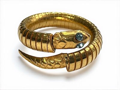 טבעת מוזהבת בצורת נחש. 5.01 גרם