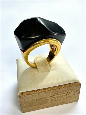 טבעת אופנה רטרו. חתומה. 17.2 גרם