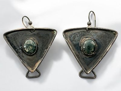 זוג עגילי כסף סטרלינג 925. 3.5 
11.10 ג