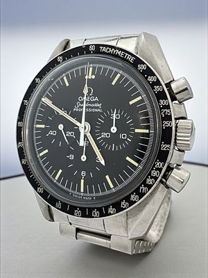 שעון שווייצרי לגבר תוצרת אומגה ספידמסטר Omega Speedmaster שנת 1976. מנגנון 861 מכני במצב עבודה 