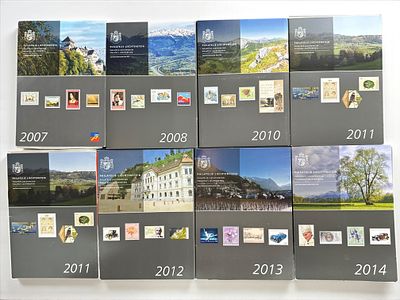 8 אוגדני בולי ליכטנשטיין, מצבי MNH.