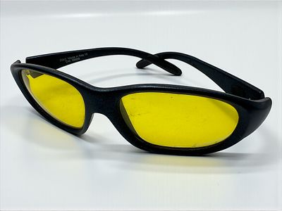 משקפי שמש איטלקיות רטרו.