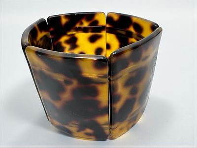 צמיד אופנה רטרו מנומר. קוטר: 6.5 ס"מ.