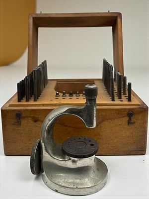 ערכת תיקון שעונים ישנה. 19x14