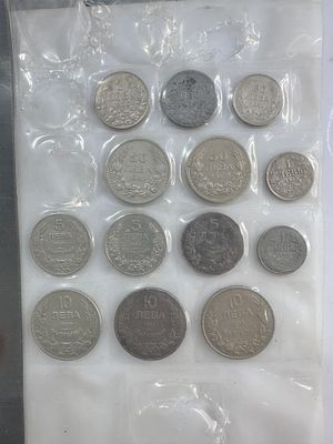דף אלבום מטבעות בולגריה מוקדמים.