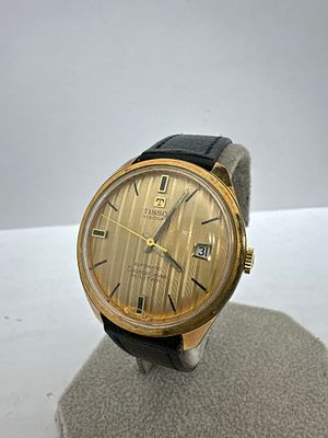 שעון שווייצרי לגבר תוצרת טיסו Tissot. מנגנון אוטומטי במצב עבודה תקין, גוף השעון עשוי גולדפילד 